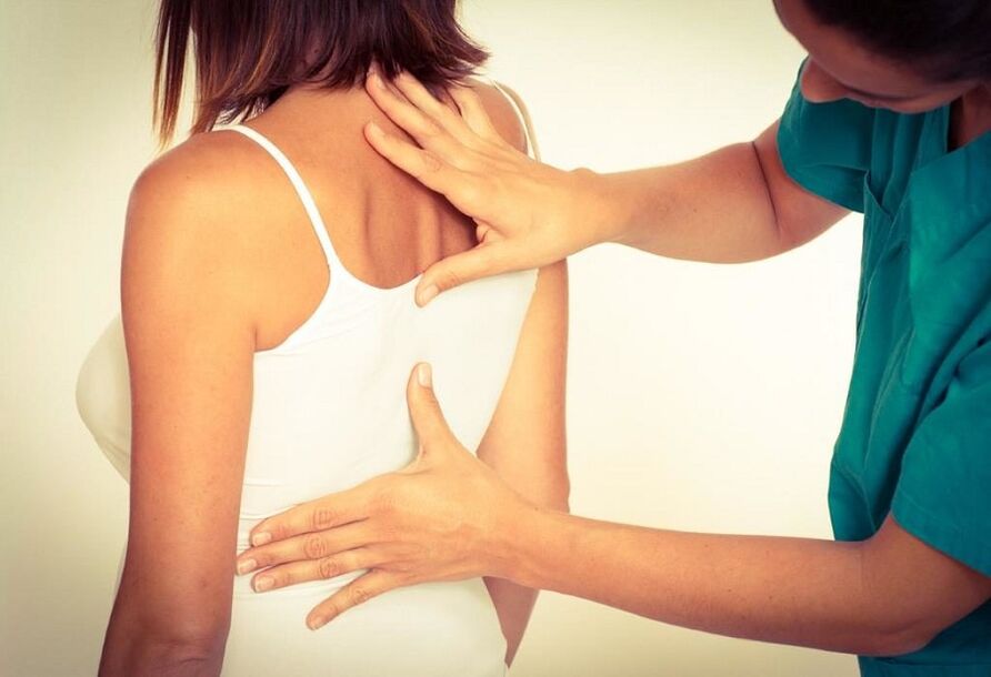 specialisto apžiūra dėl krūtinės ląstos osteochondrozės